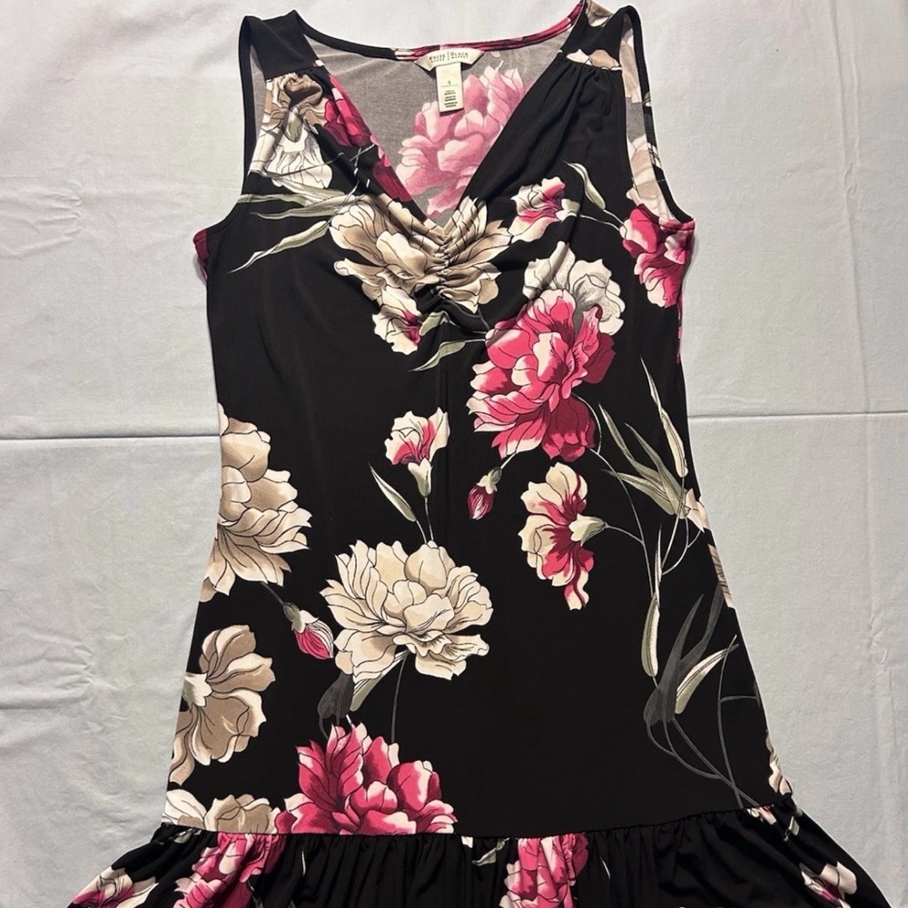 White House Black Market Elegant Floral Sleeveless Black Dress Size S